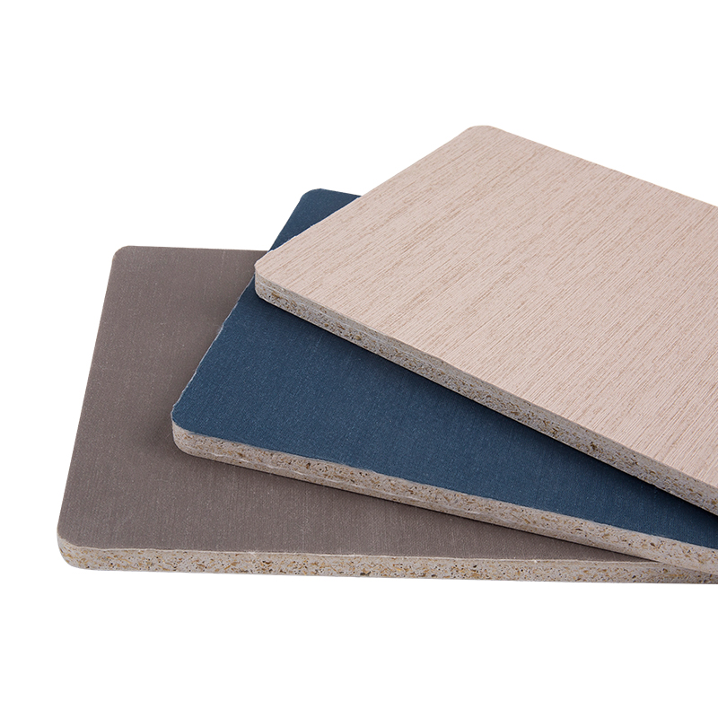 Membandingkan WPC berpihak kepada tepi kayu tradisional: ketahanan dan faedah alam sekitar